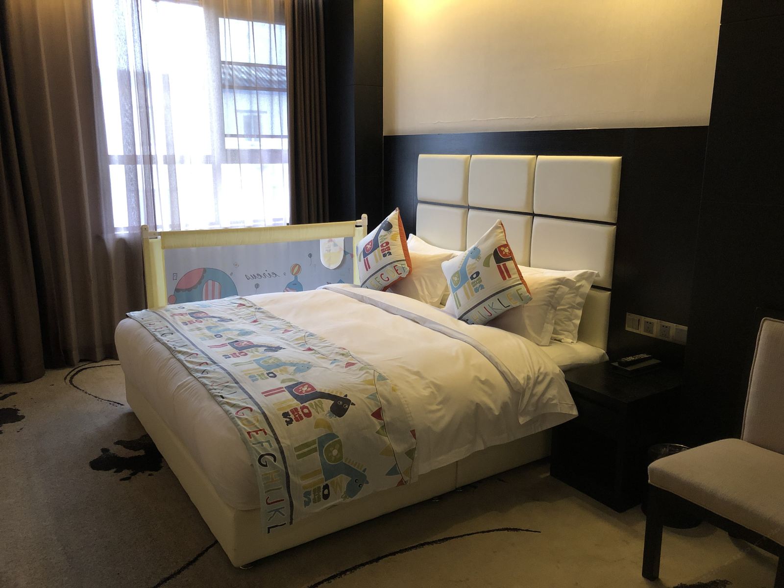 亲子家庭套房