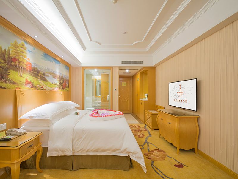 高级大床间