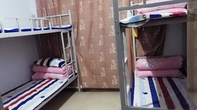 女生八人间