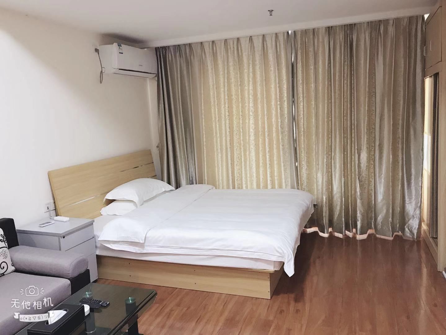 标准大床房