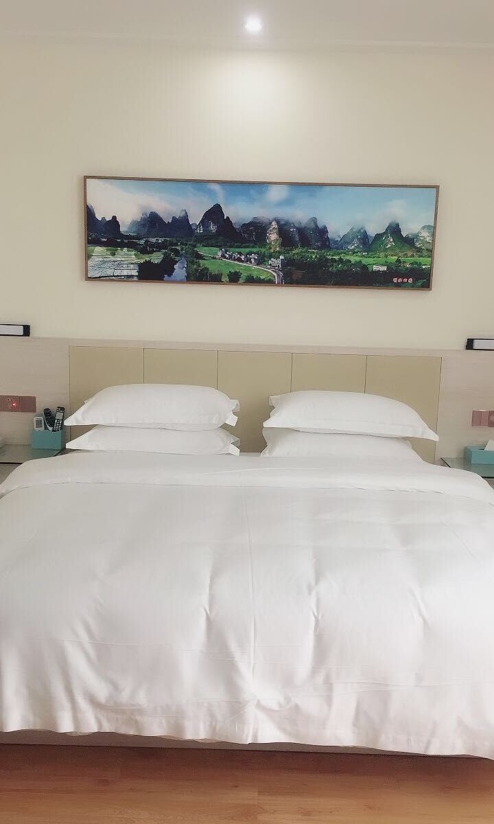豪华大床房