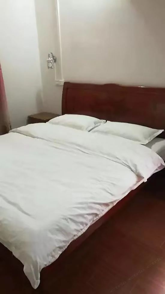 标准大床房