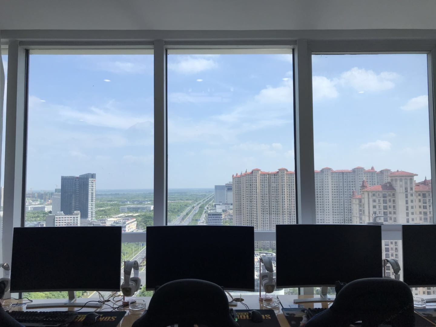 豪华全景四人房