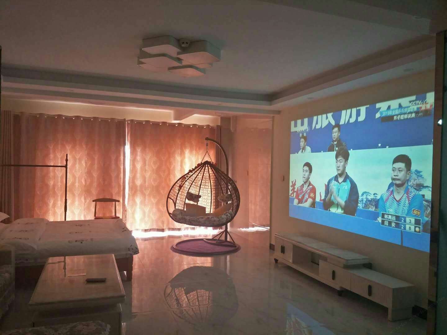精品影院大床房