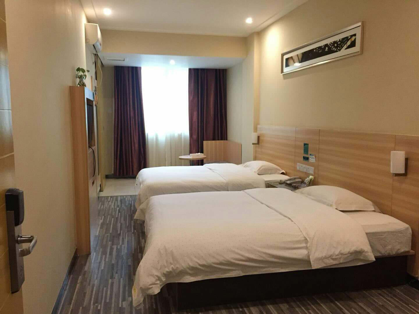 标准双人间