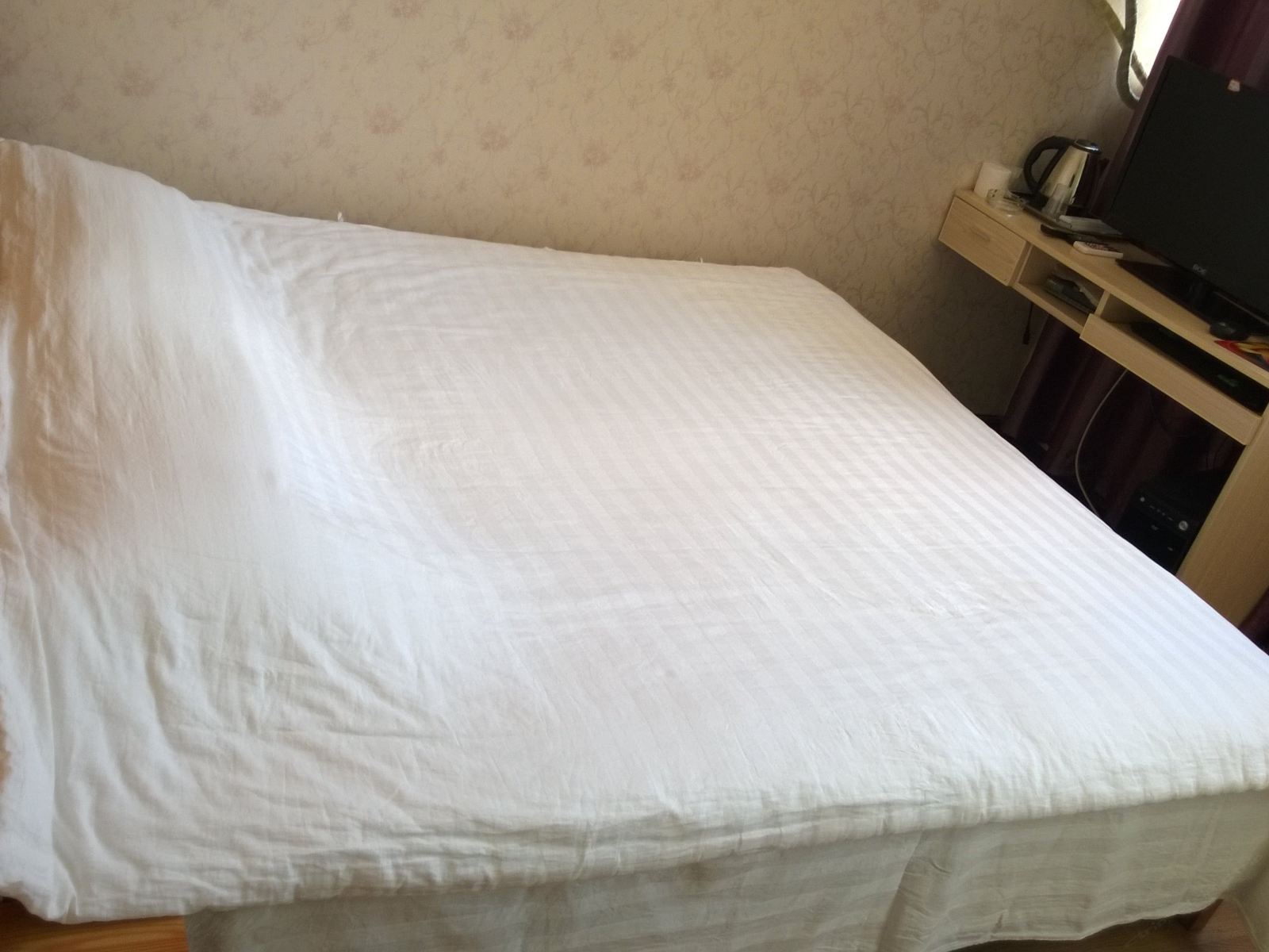 电脑大床房