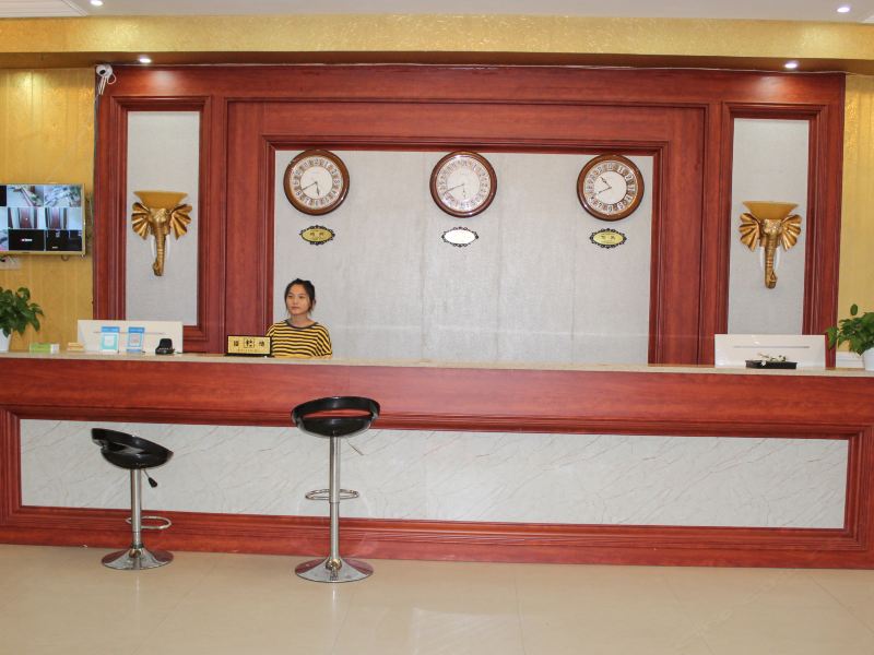 途窝假日酒店（南昌警察学院店）