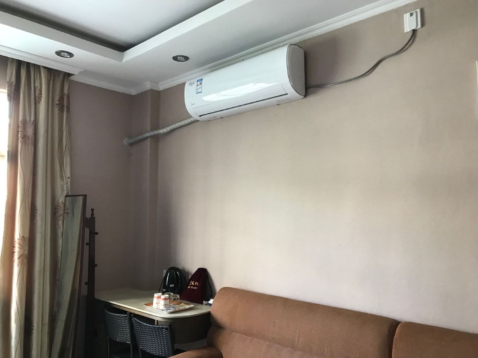 豪华双床房
