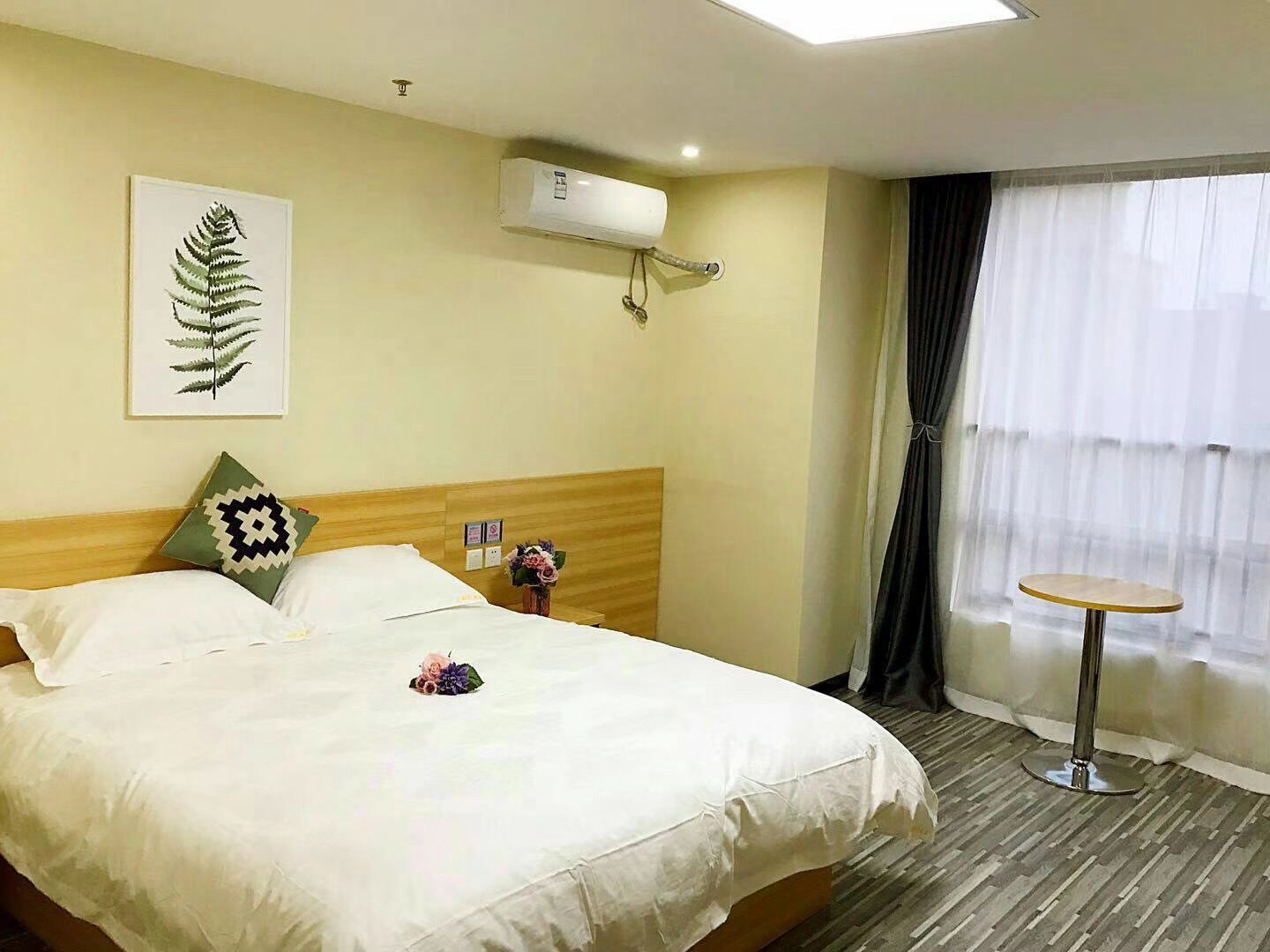 豪华大床房