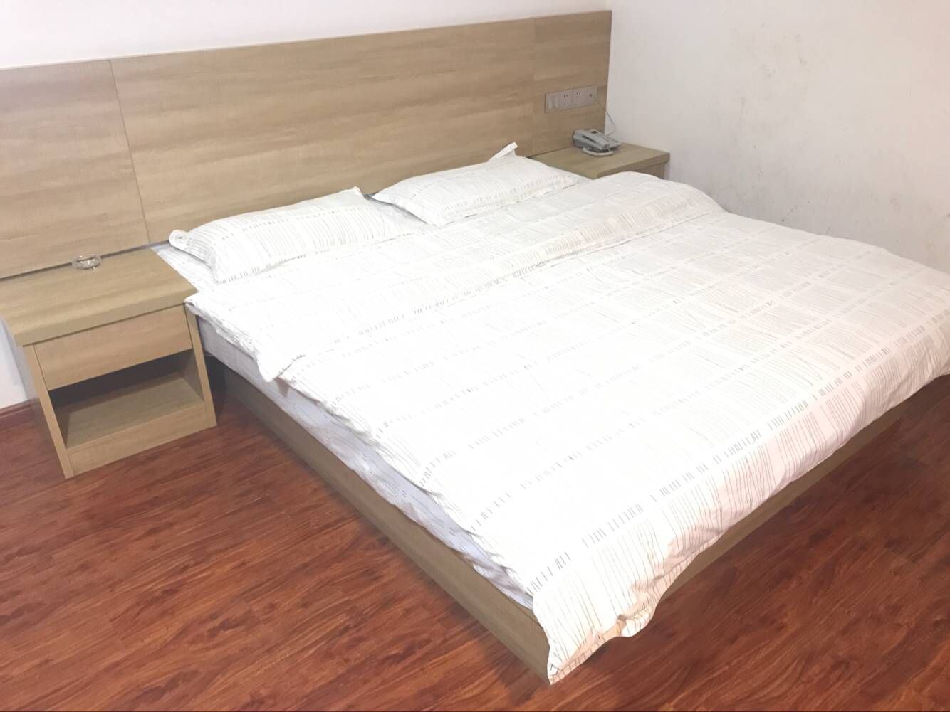 特惠单间(无窗)