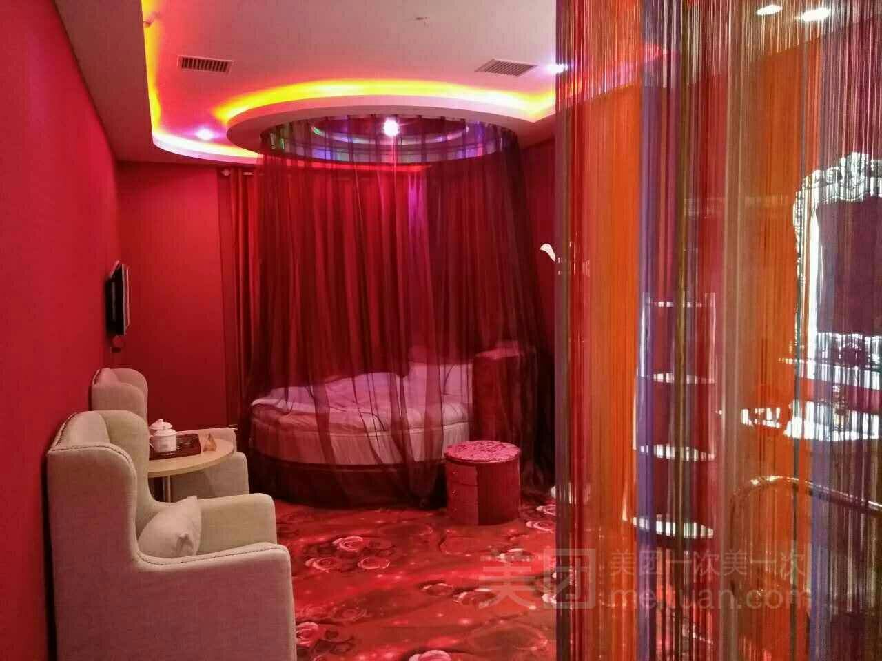 主题摇篮房