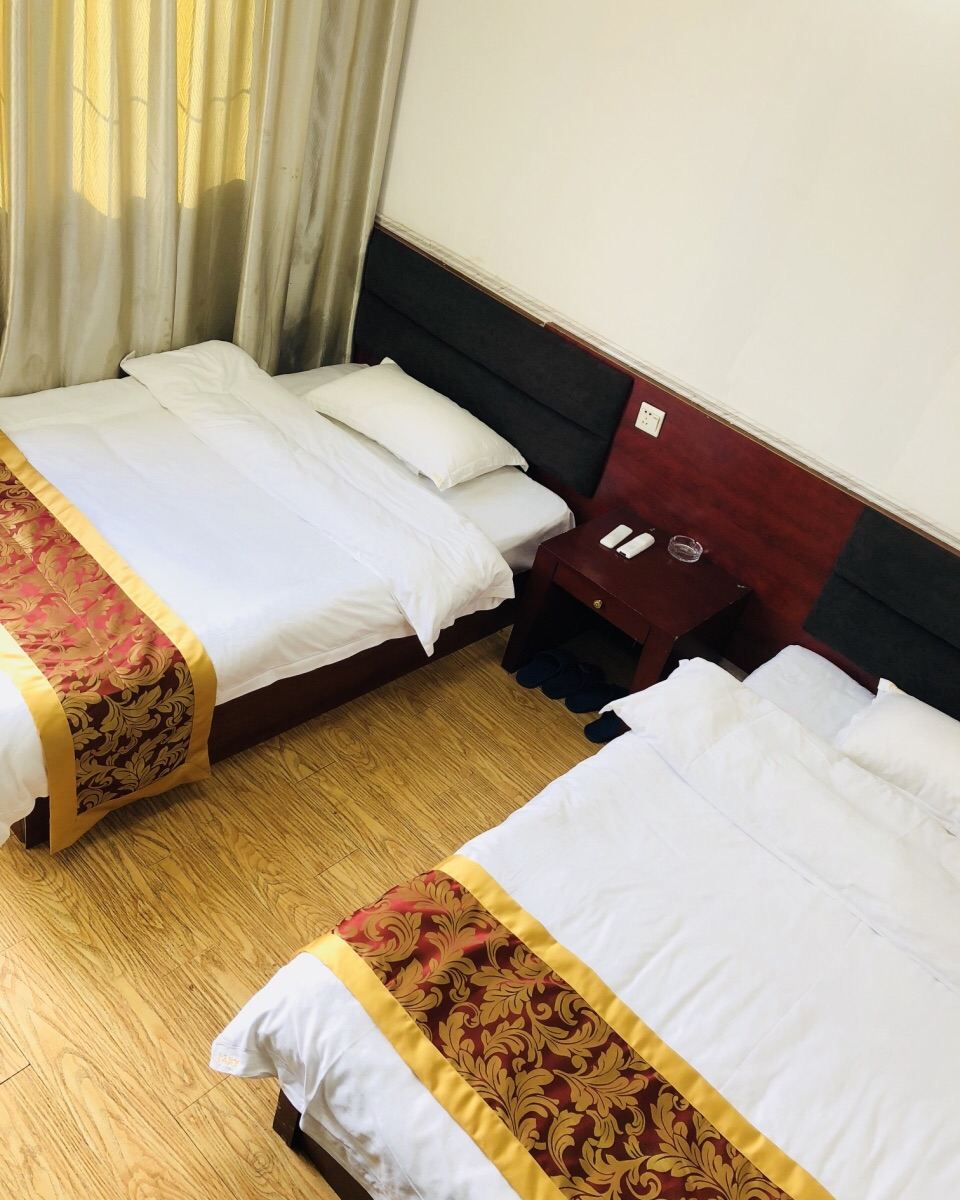 双人房