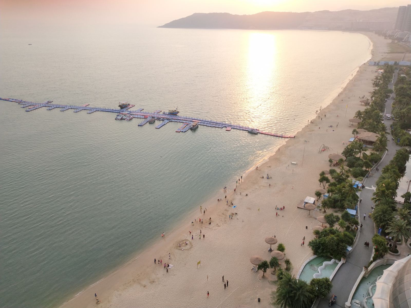 无敌全海景情侣房