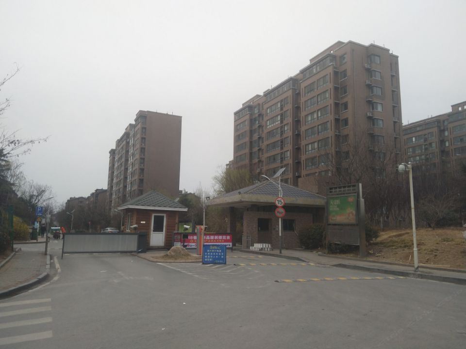 济南历城建大旅馆