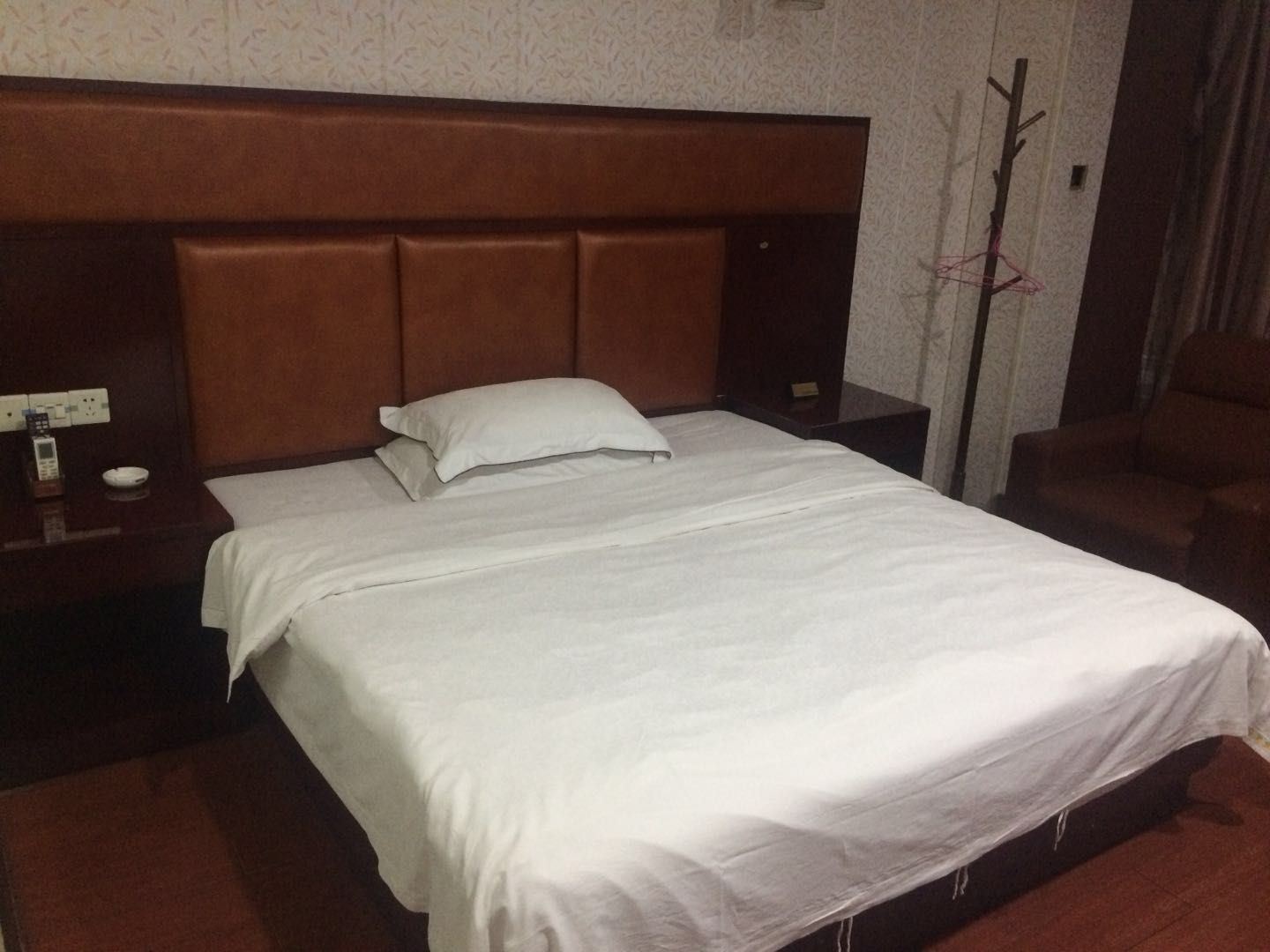 豪华大床房
