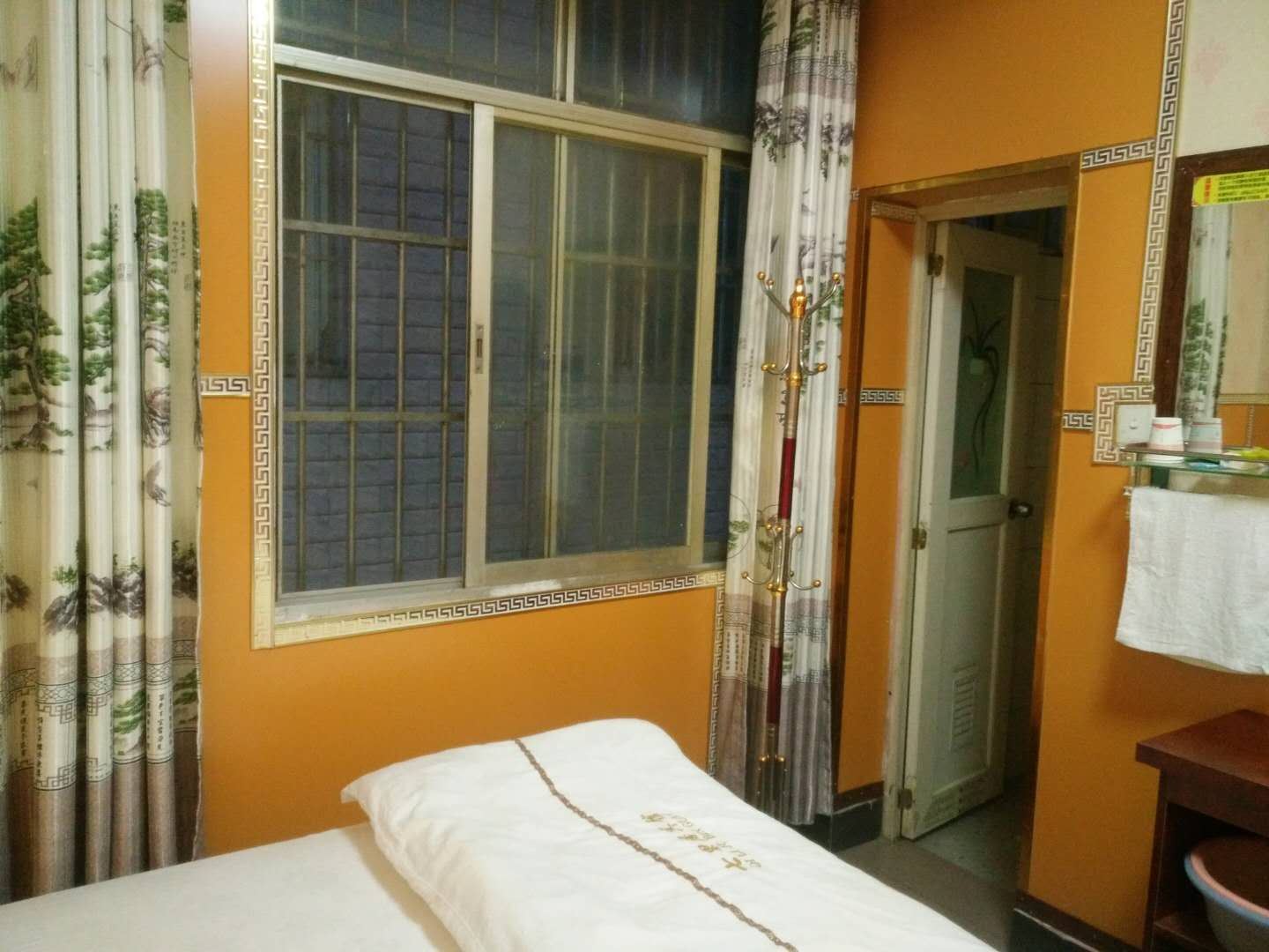双人间