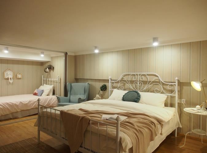 宜家 温馨LOFT主题复式大床房