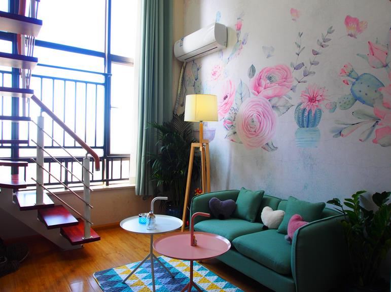 花舍 北欧温馨LOFT主题复式大床房