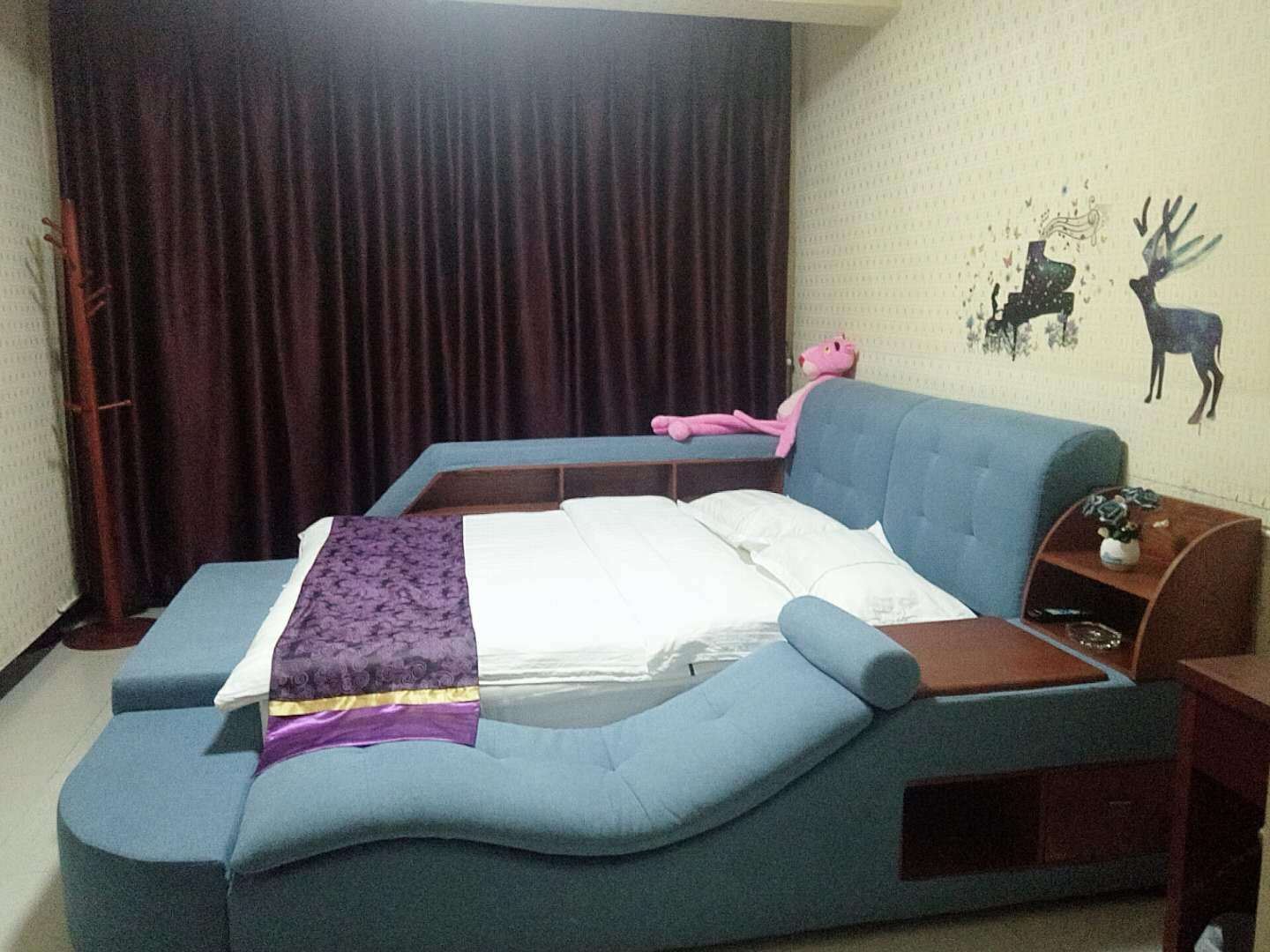 精品榻榻米大床房