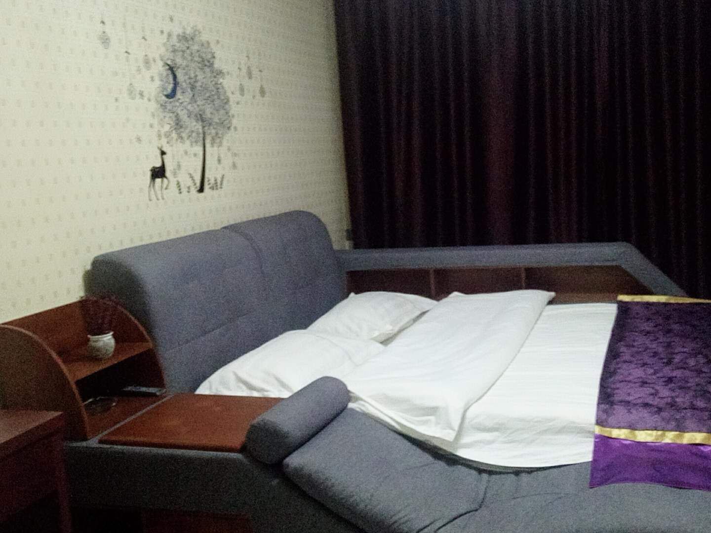 精品榻榻米大床房