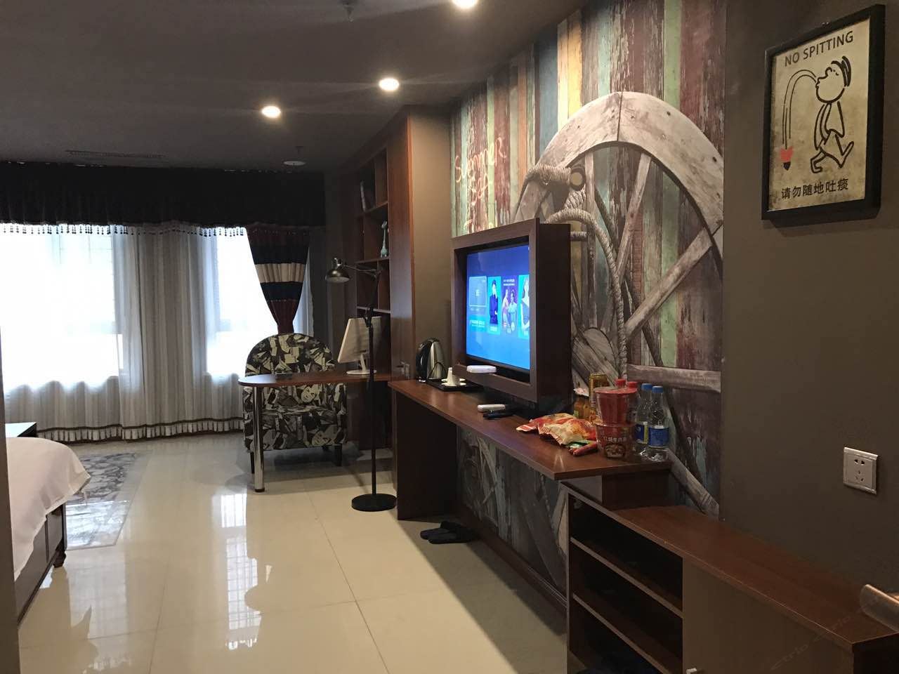 经济大床房