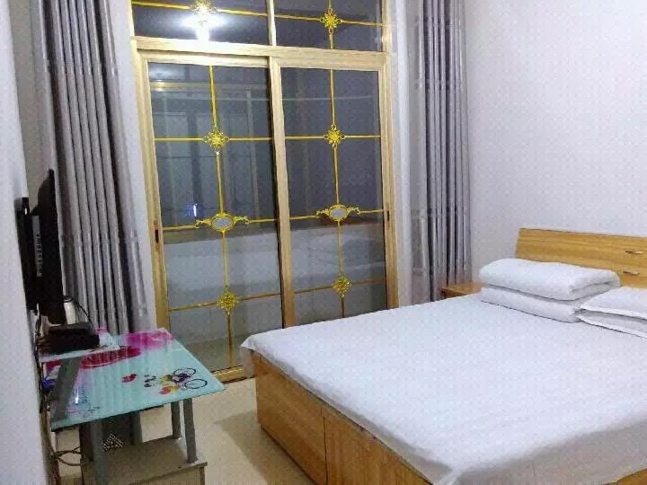豪华大床房