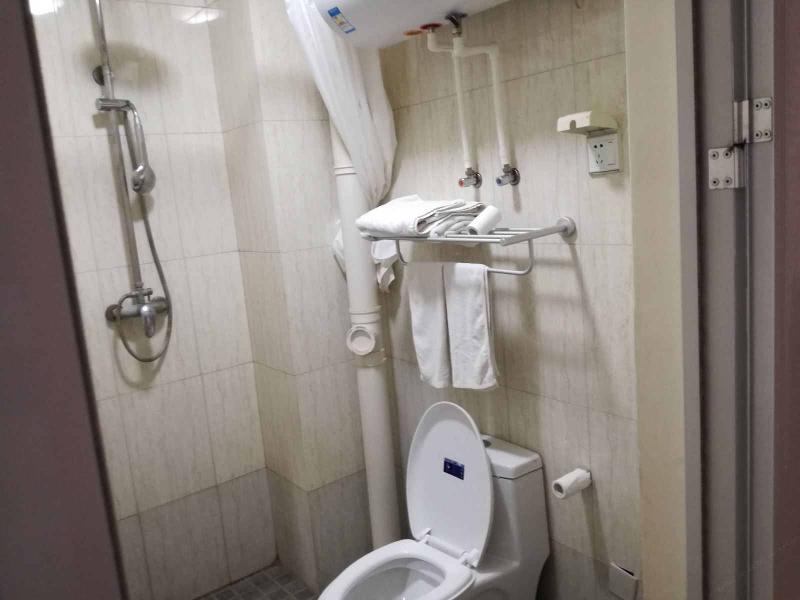四人间