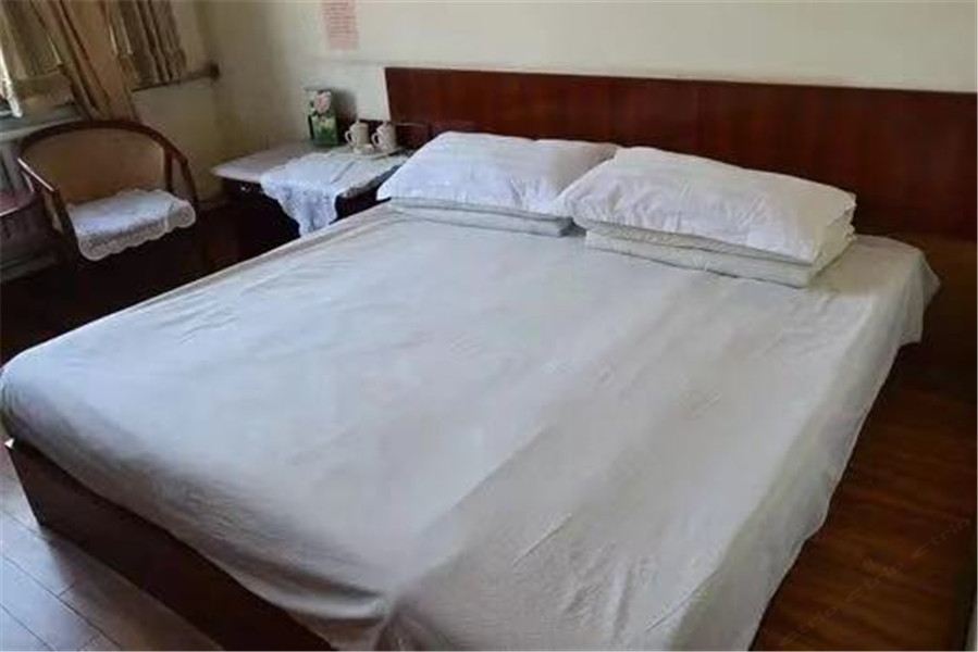 标准大床房