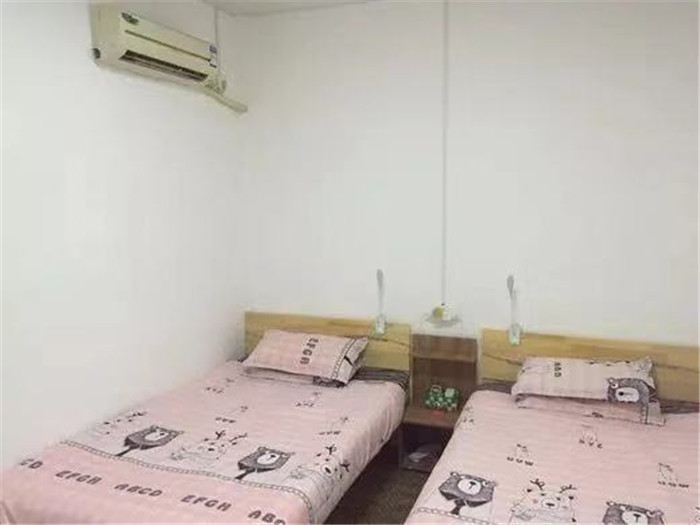 芳菲小院双床房
