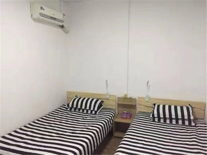 芳菲小院双床房