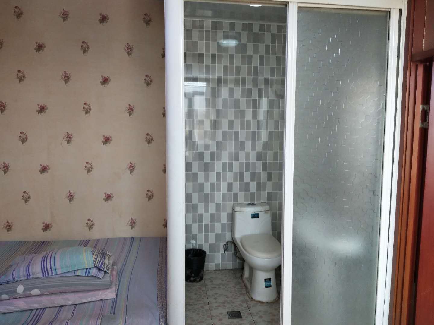 四人间