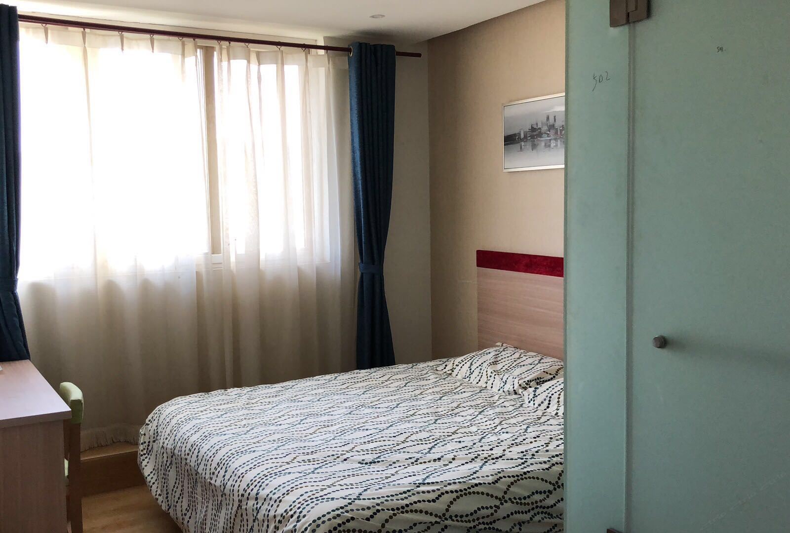温馨大床房