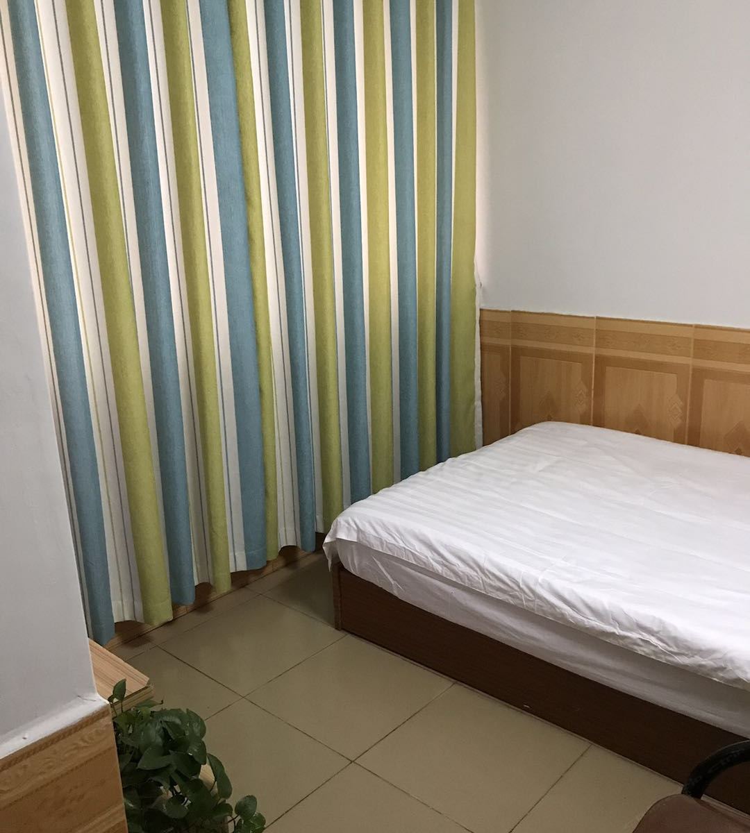 豪华大床房