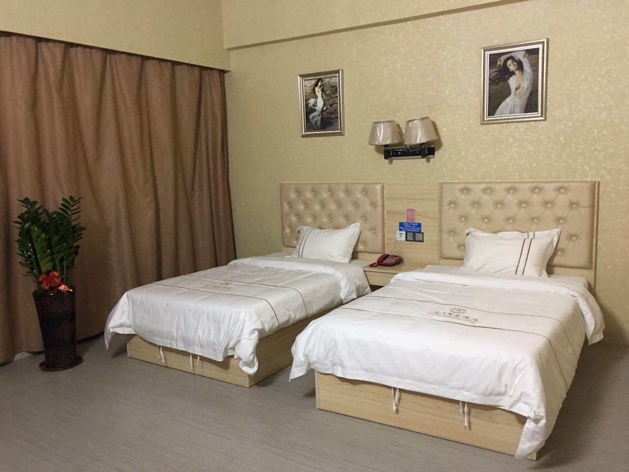 标准双床房