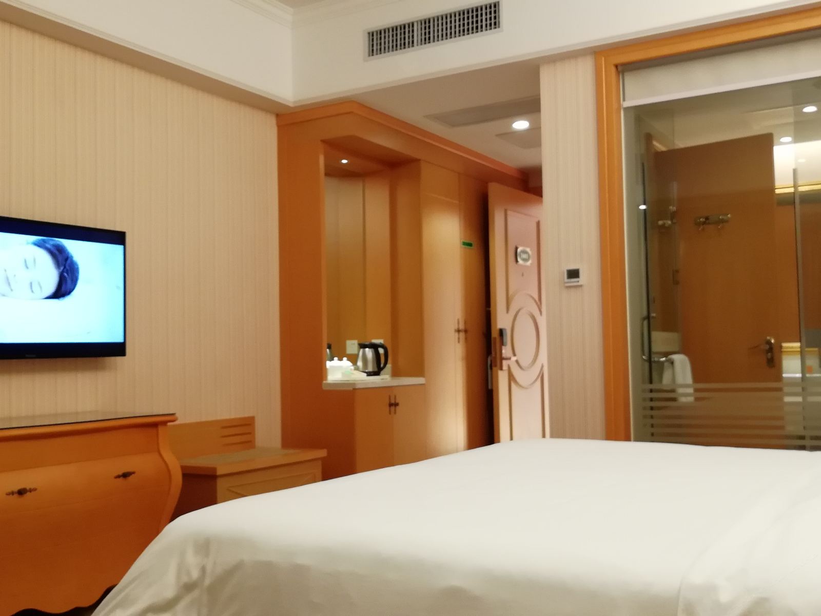 高级大床房