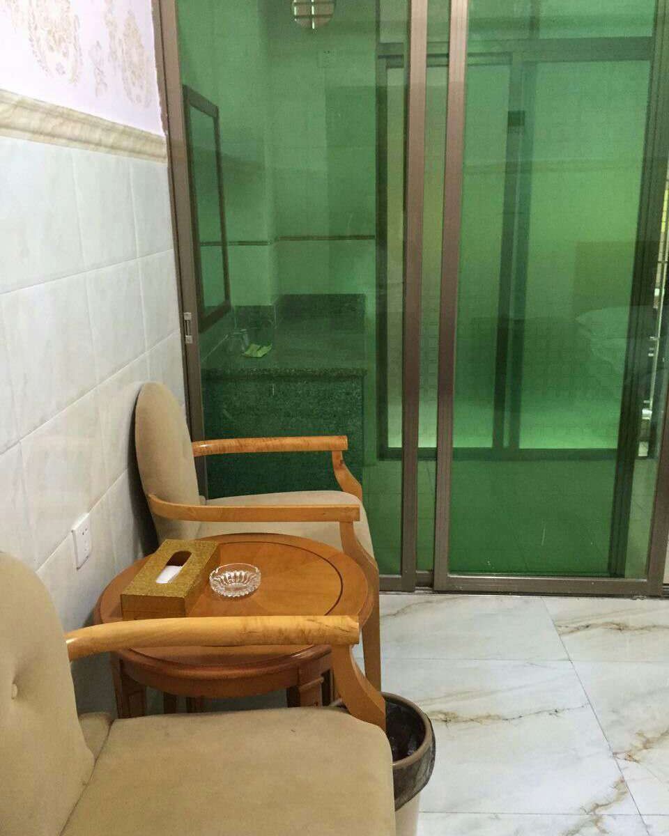 双人房