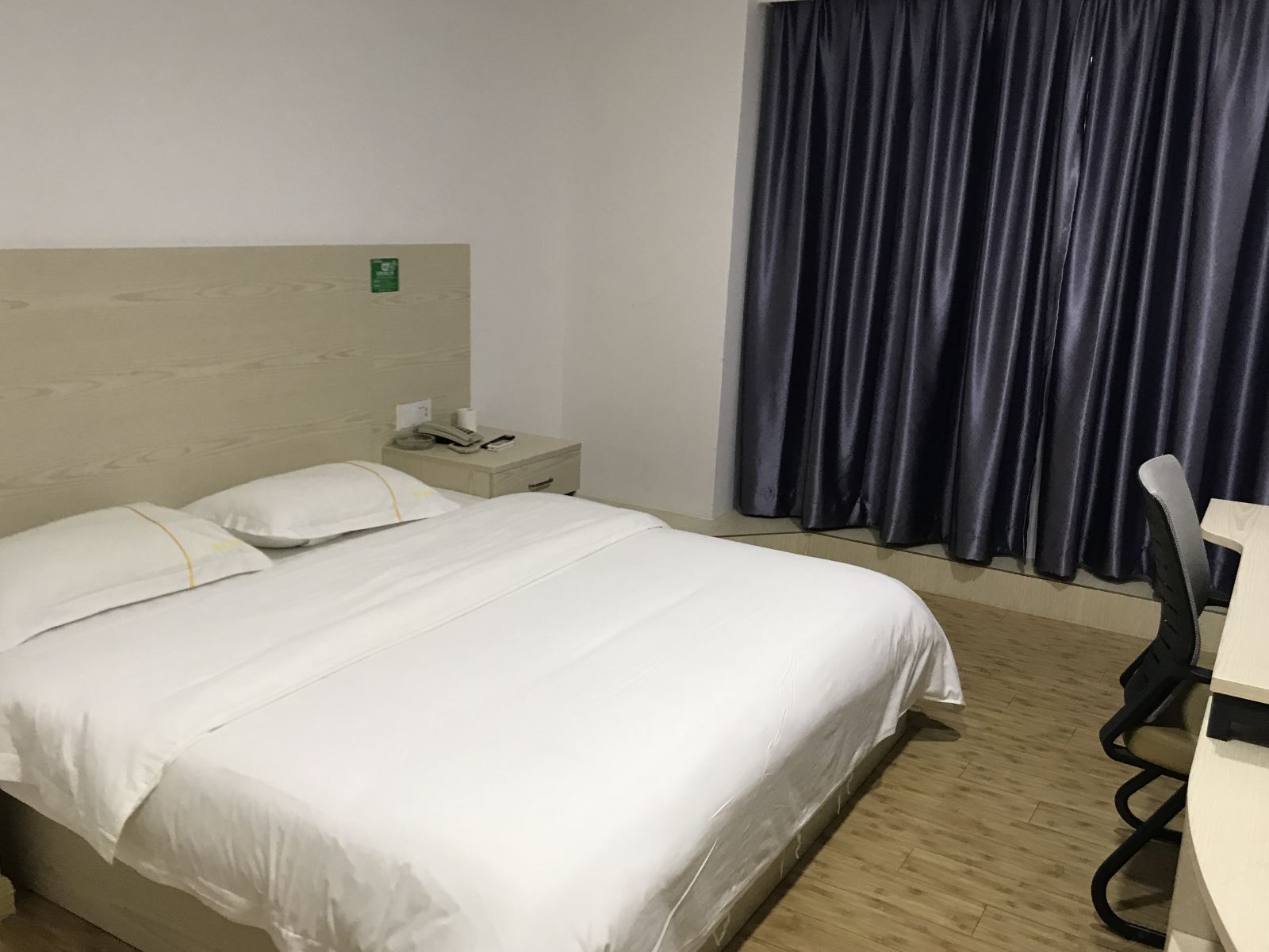 豪华大床房