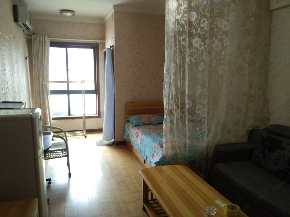 豪华大床房