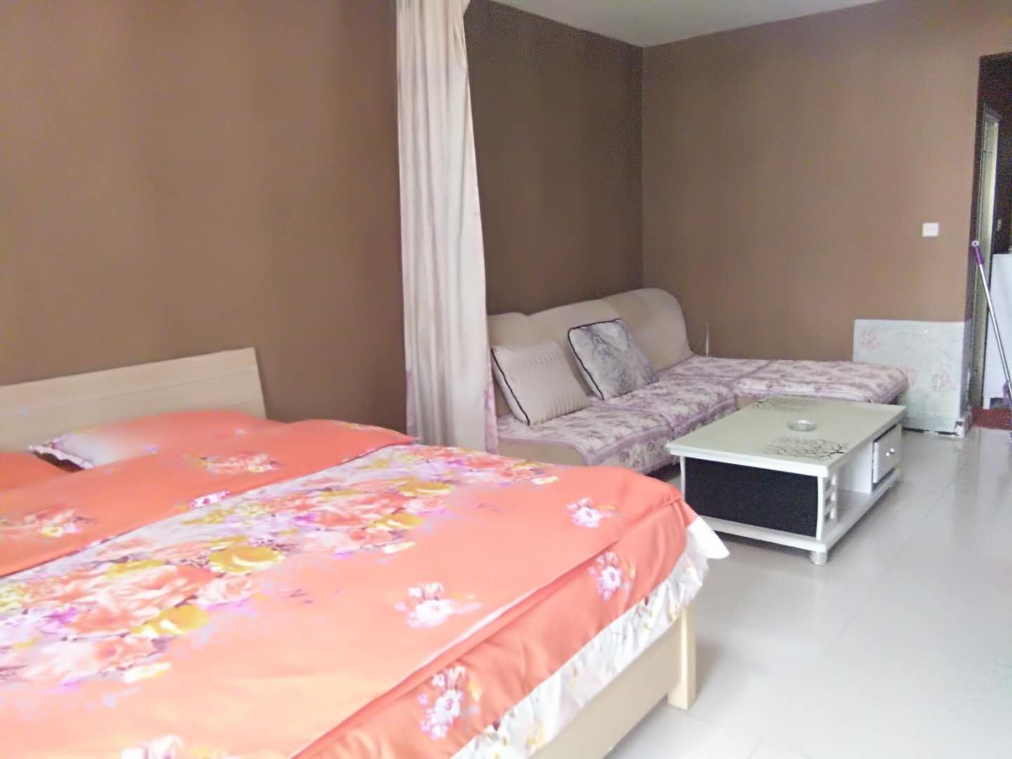 电脑大床房