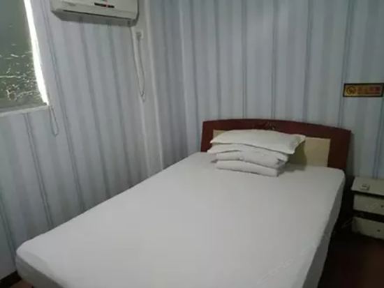 独卫大床房