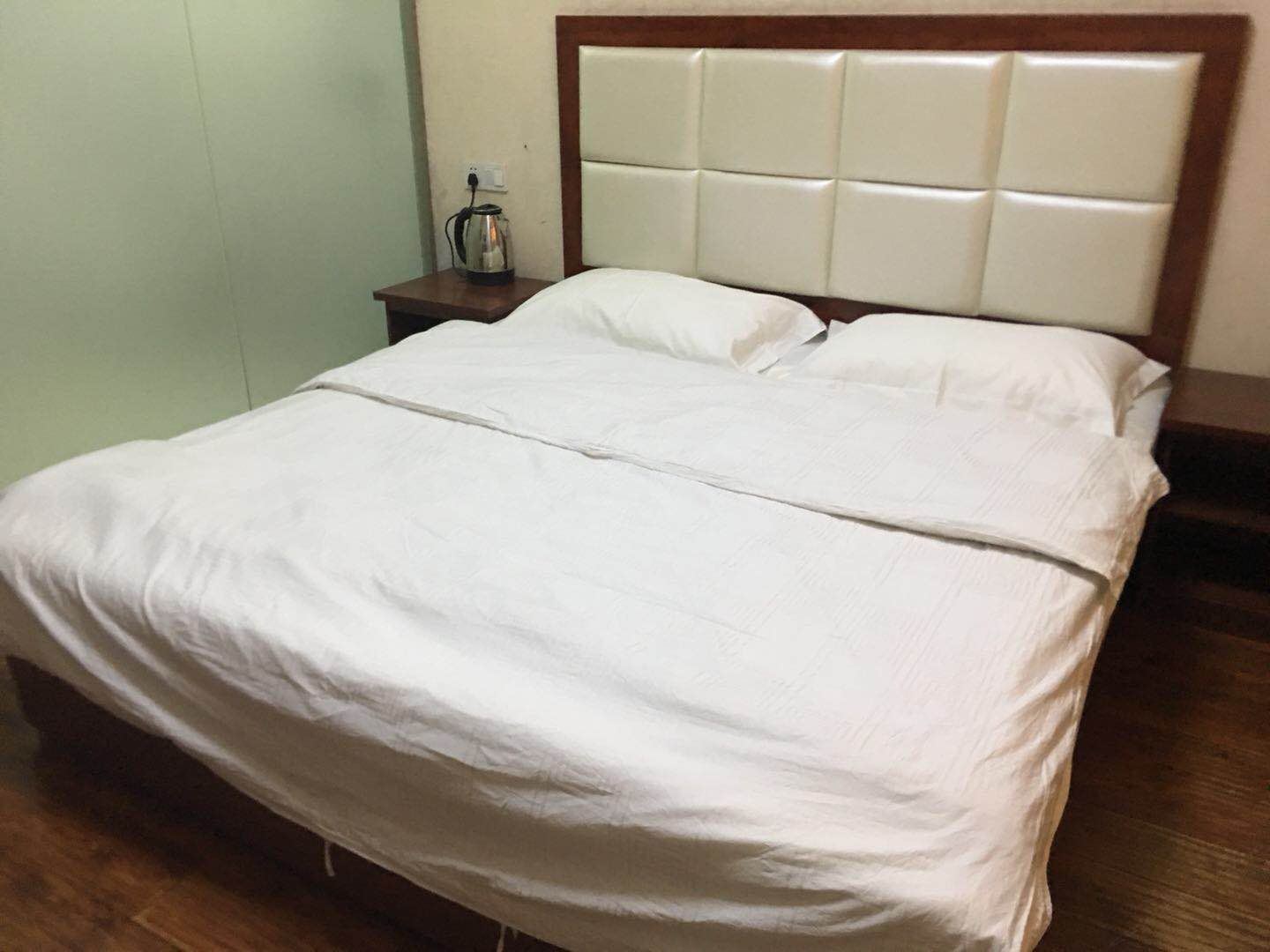 豪华大床房