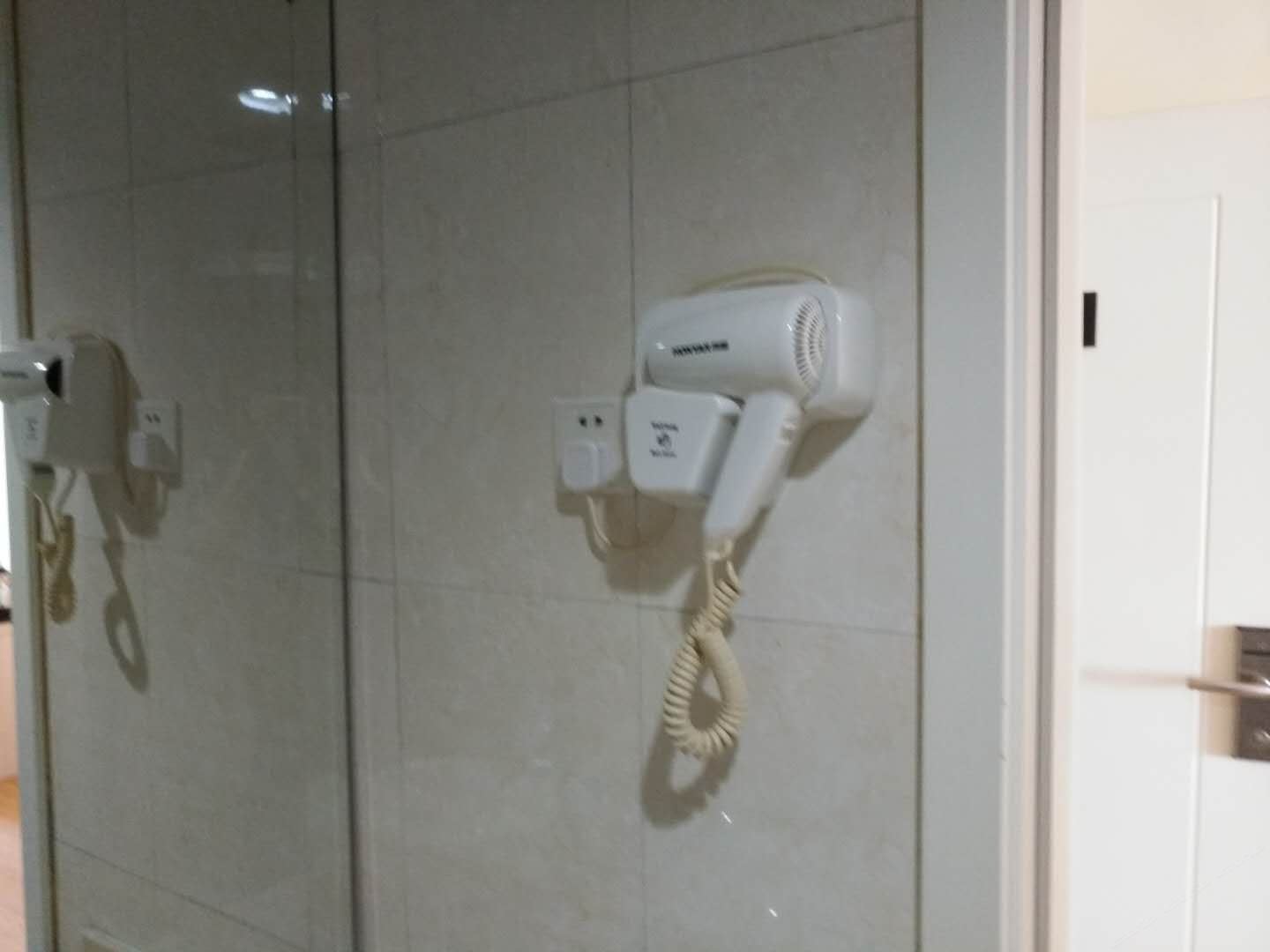 豪华三人间