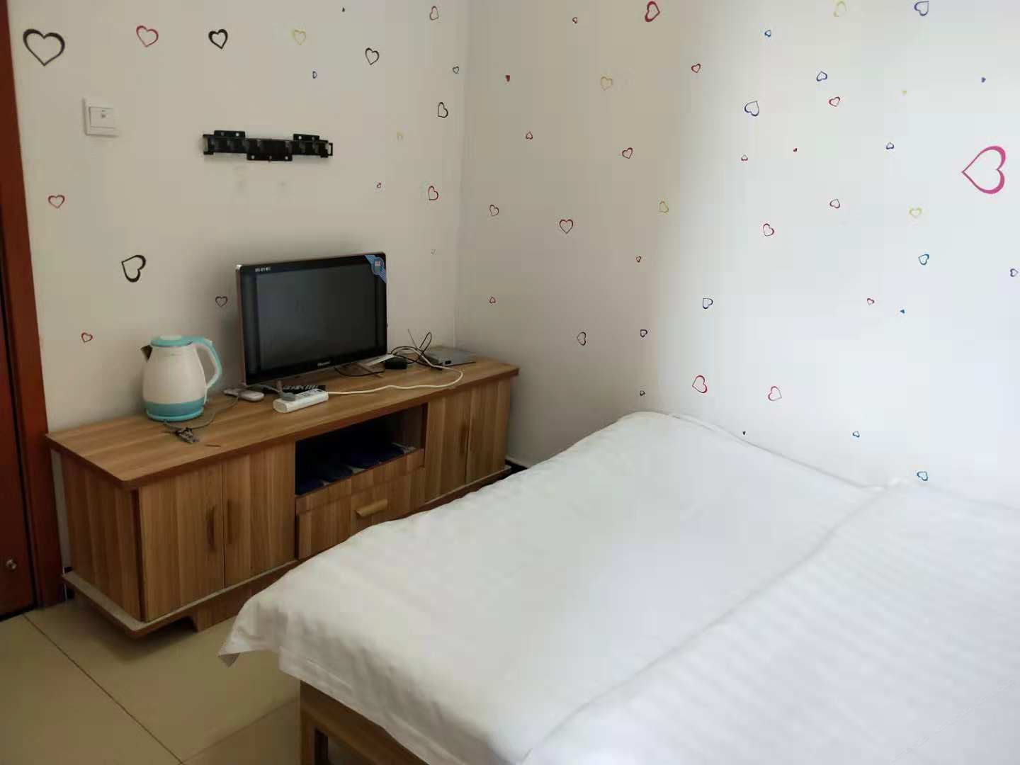 特价大床房(公共卫浴)