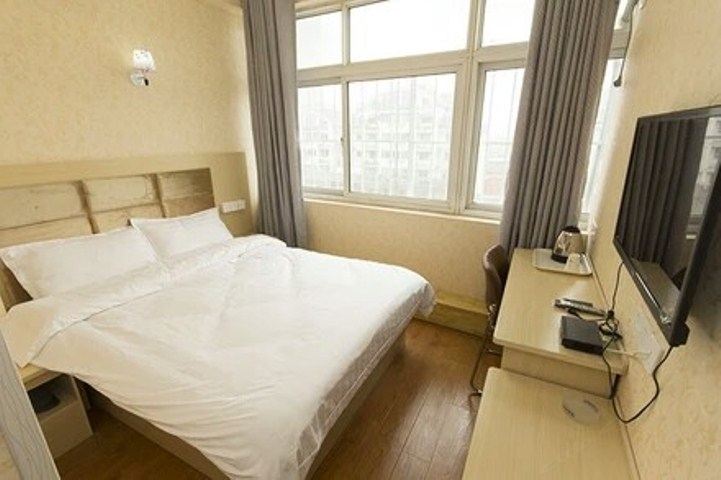 时尚大床房