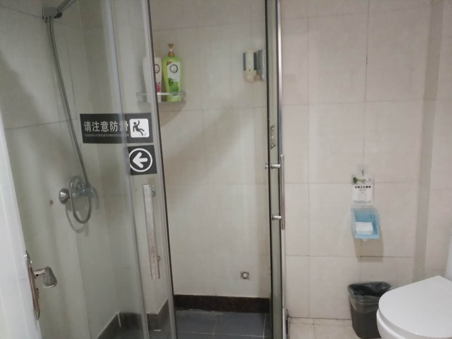 豪华三人间