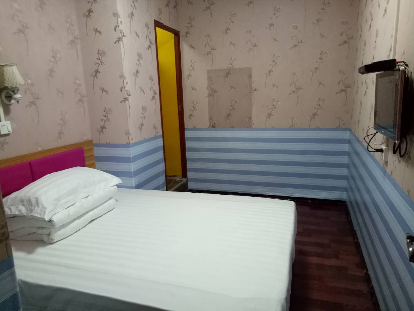 标准大床房