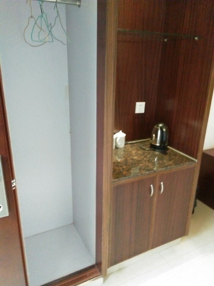 电脑大床房