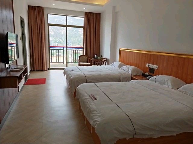 山景阳台双床房