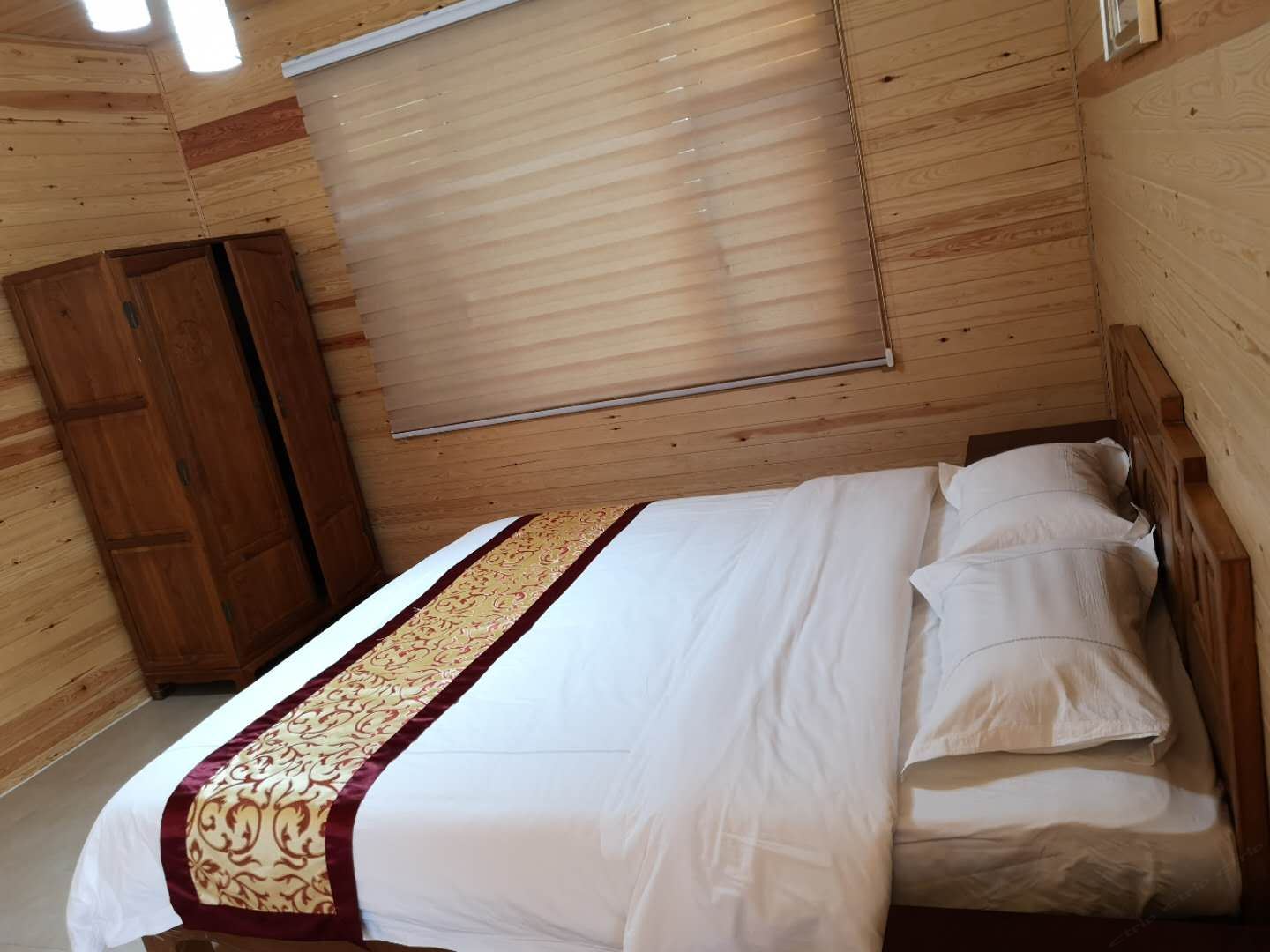 生态养生木屋房