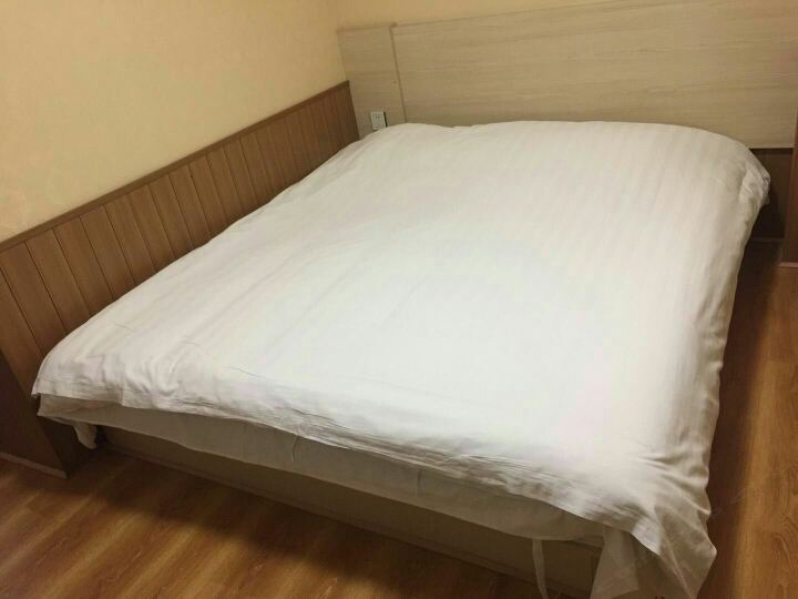 豪华大床房
